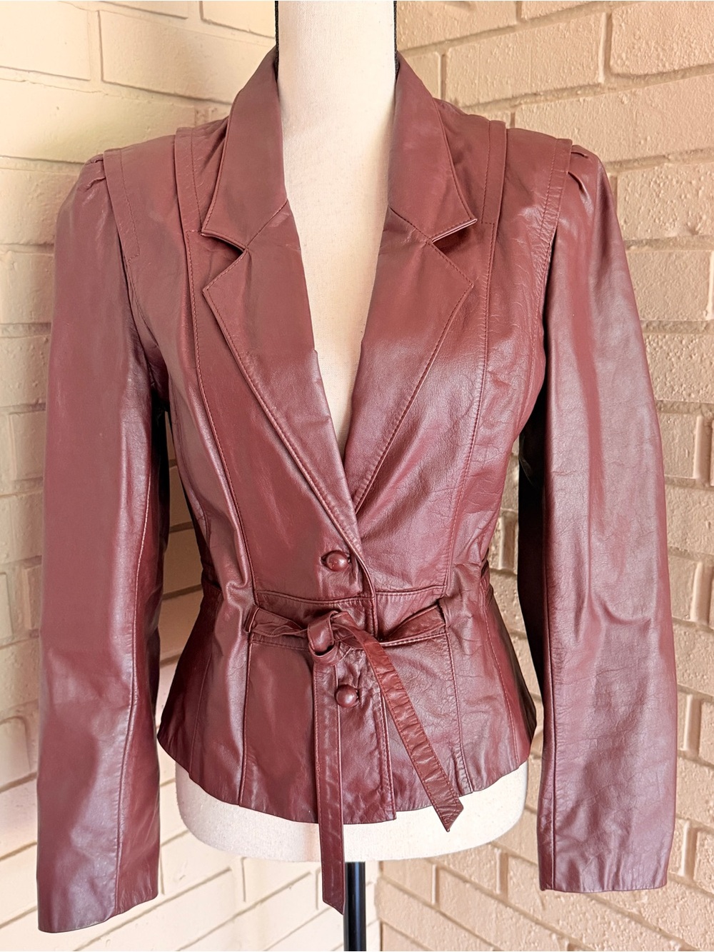 Vintage 80s Women's 100% Leather Jacket Cordovan Pleated Structured Women Sz 12